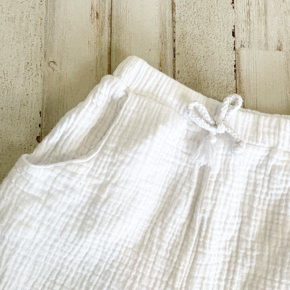 Girl's White Drawstring Shorts | Size: 4 - Picture 2 of 5